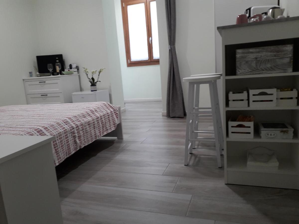 Casa Liberty Hotell Mandello del Lario Eksteriør bilde